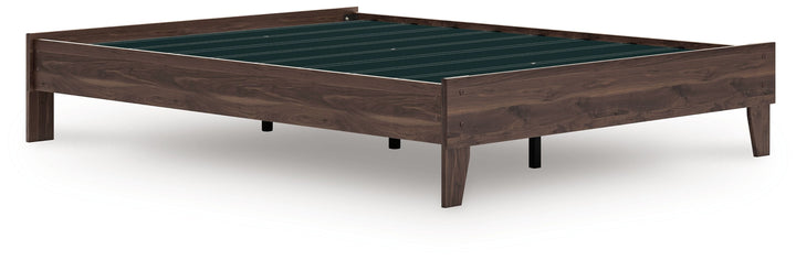 Calverson - Queen Platform Bed - Mocha