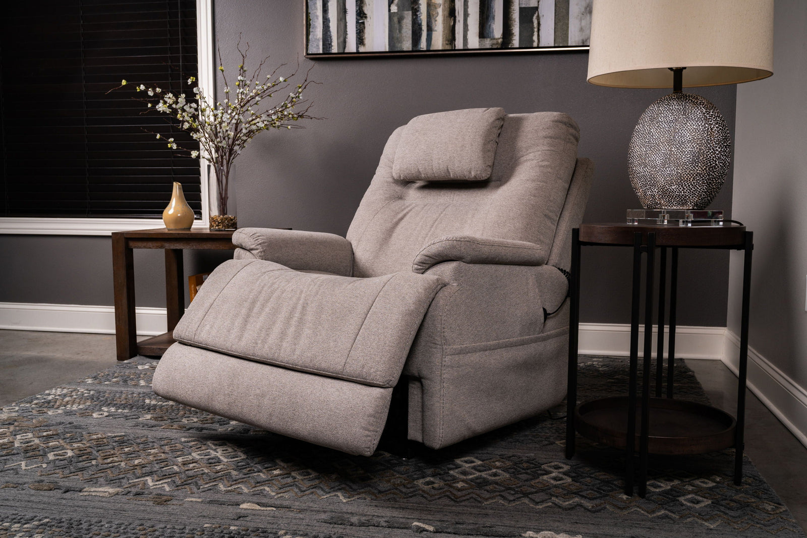 flexsteel-zecliner-model-2-plus-dove-power-lift-sleep-recliner-1092-55p5-35201