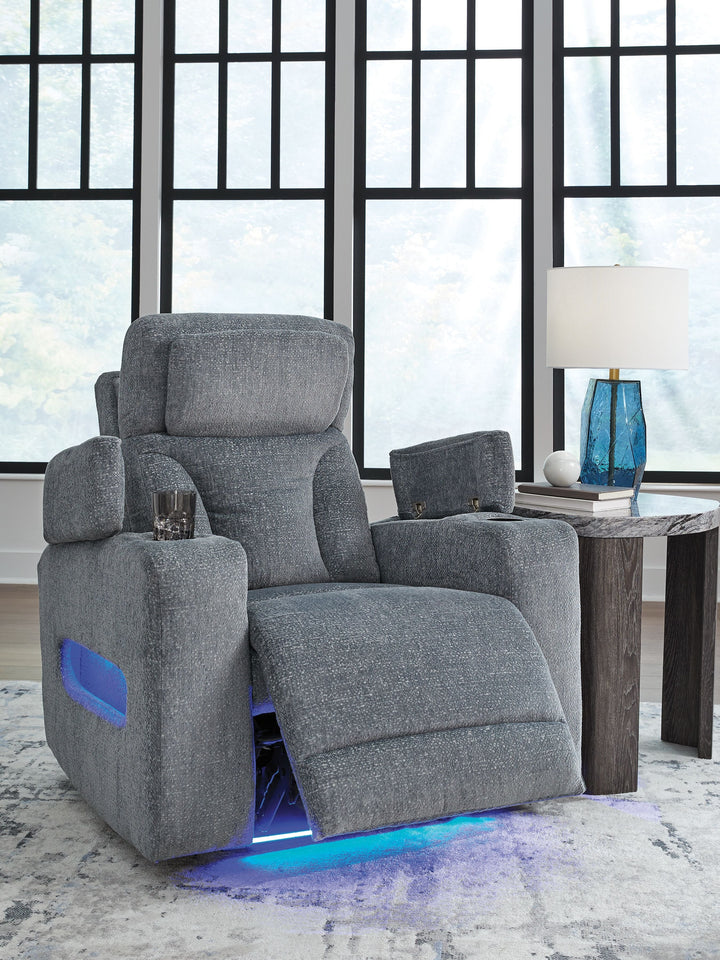 Studio Cave Power Recliner