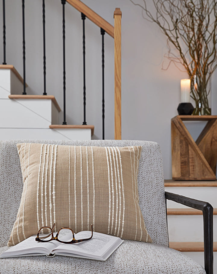 Benbert - Pillow (Set of 4) - Tan / White