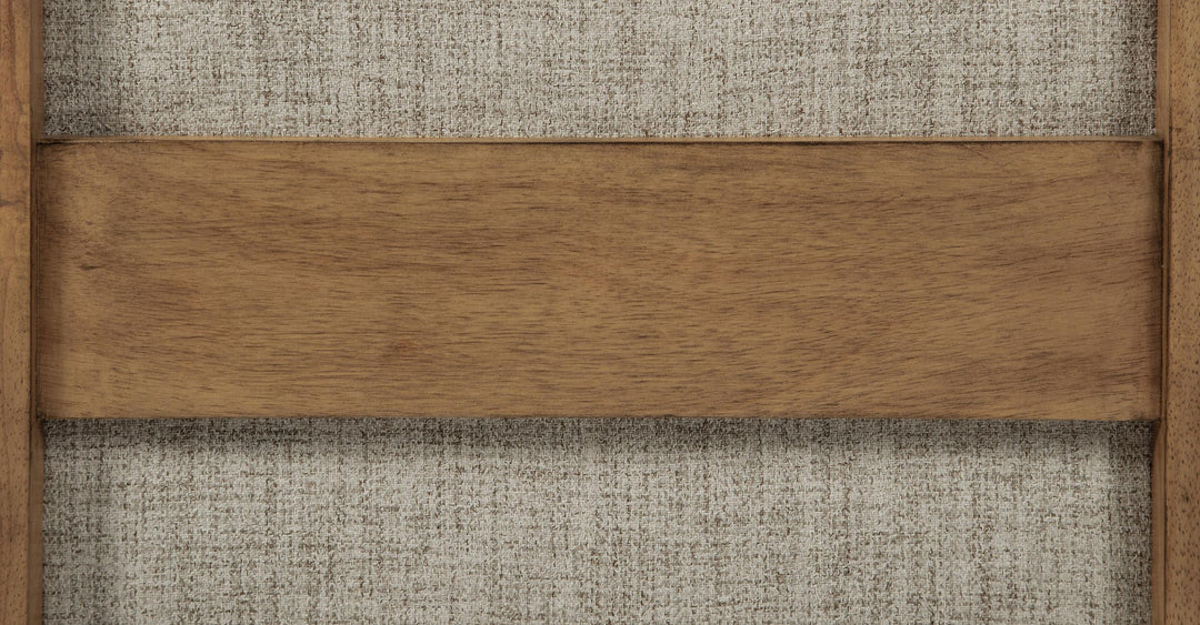 Coaster Furniture 224731KE-S5 Lucia 5-piece Eastern King Bedroom Set Beige and White