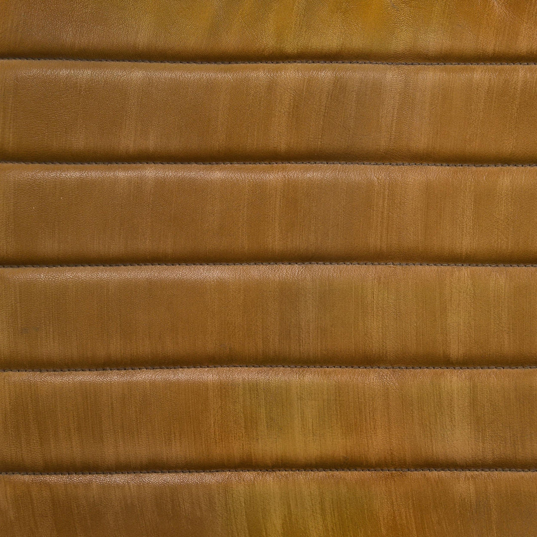 Coaster Furniture 224731KE-S5 Lucia 5-piece Eastern King Bedroom Set Beige and White