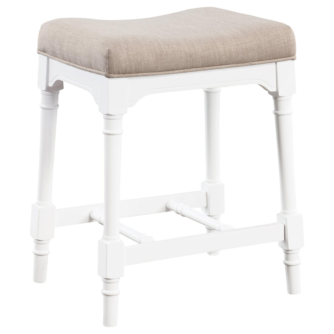 Coaster Furniture 224731KE-S5 Lucia 5-piece Eastern King Bedroom Set Beige and White