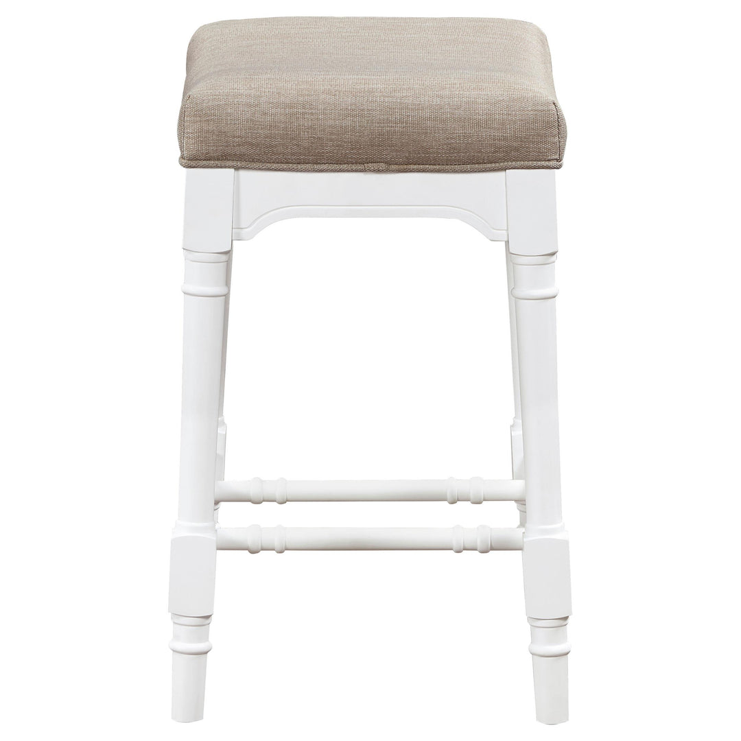 Coaster Furniture 224731KE-S5 Lucia 5-piece Eastern King Bedroom Set Beige and White