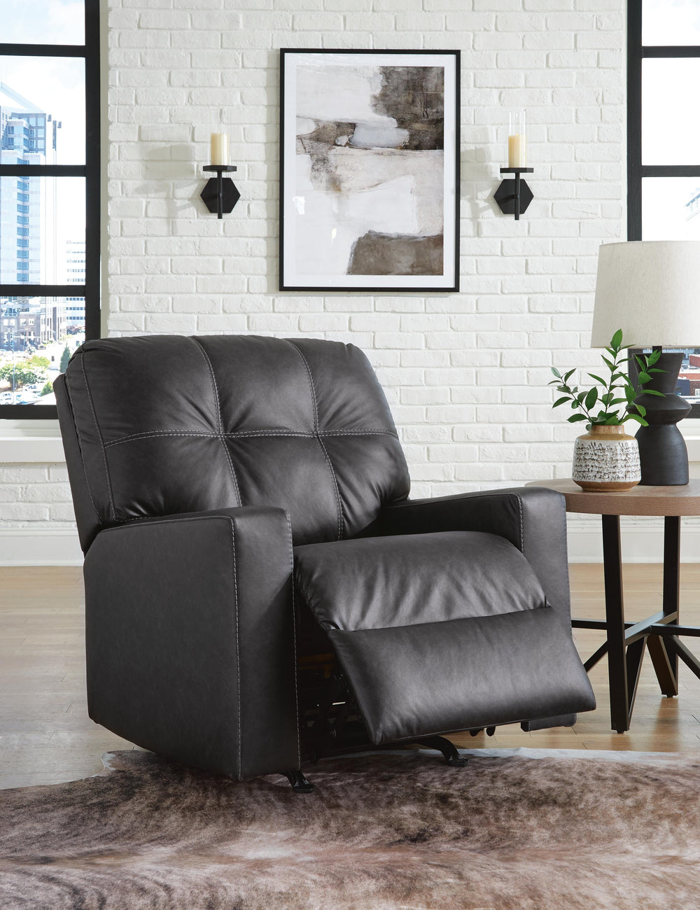 Barlin Mills Recliner - Black (8)