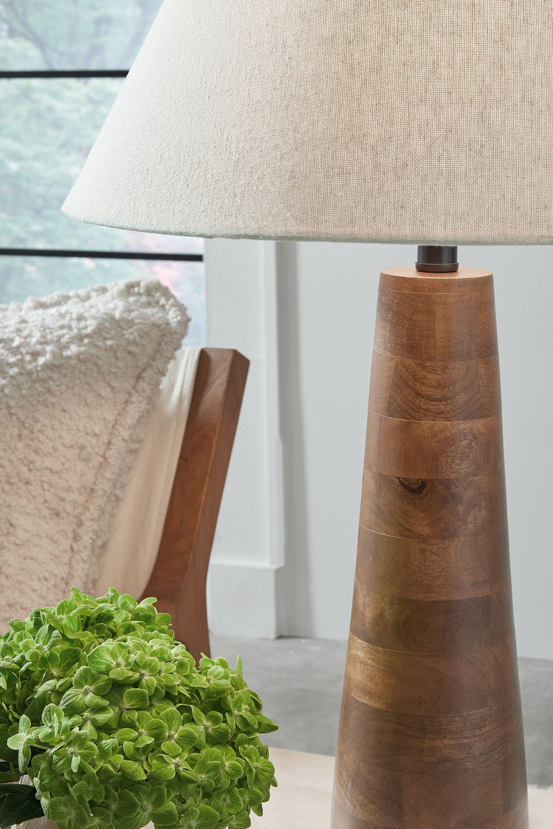 Danset - Wood Table Lamp - Brown