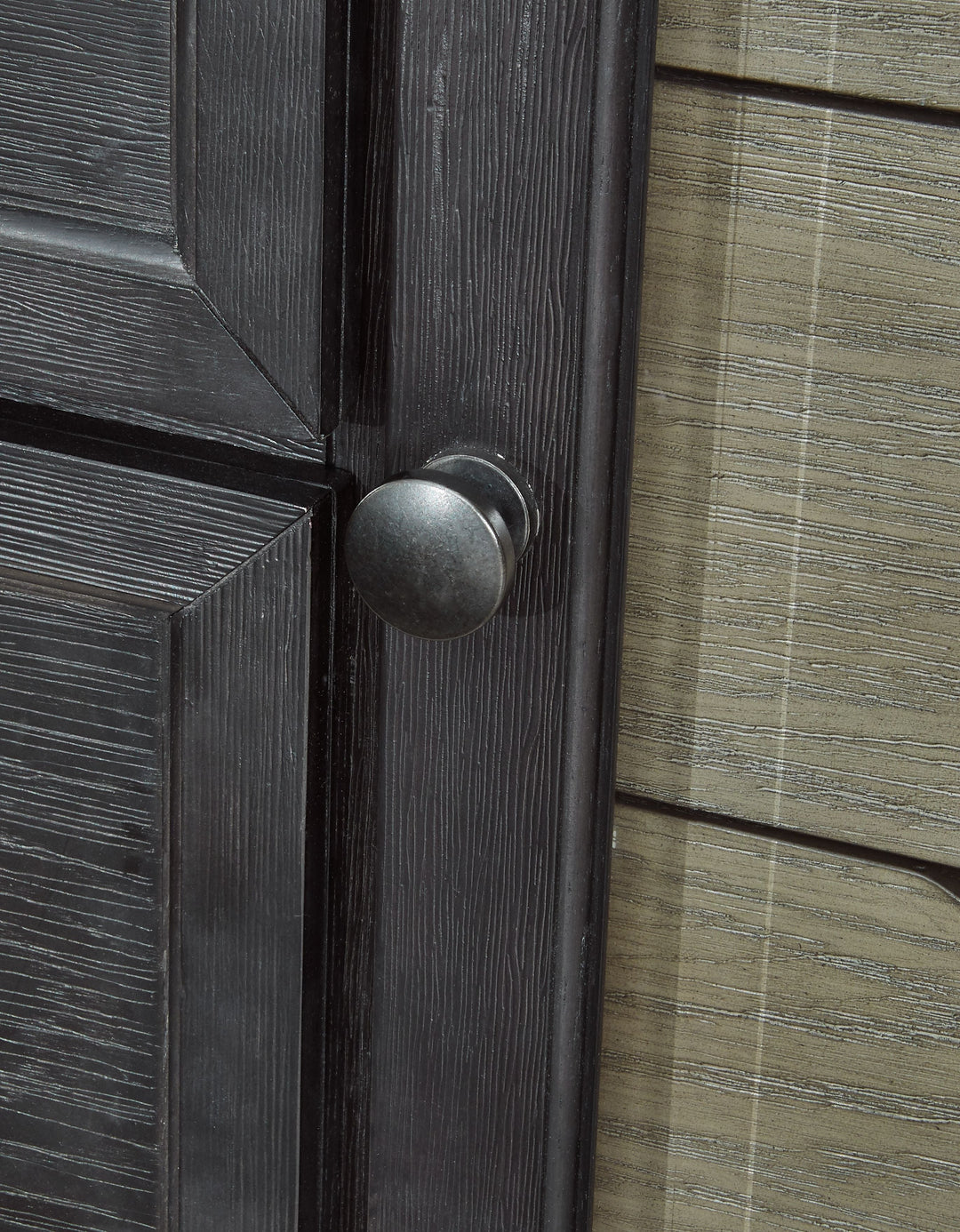 ashley-furniture-b989-31-foyland-dresser