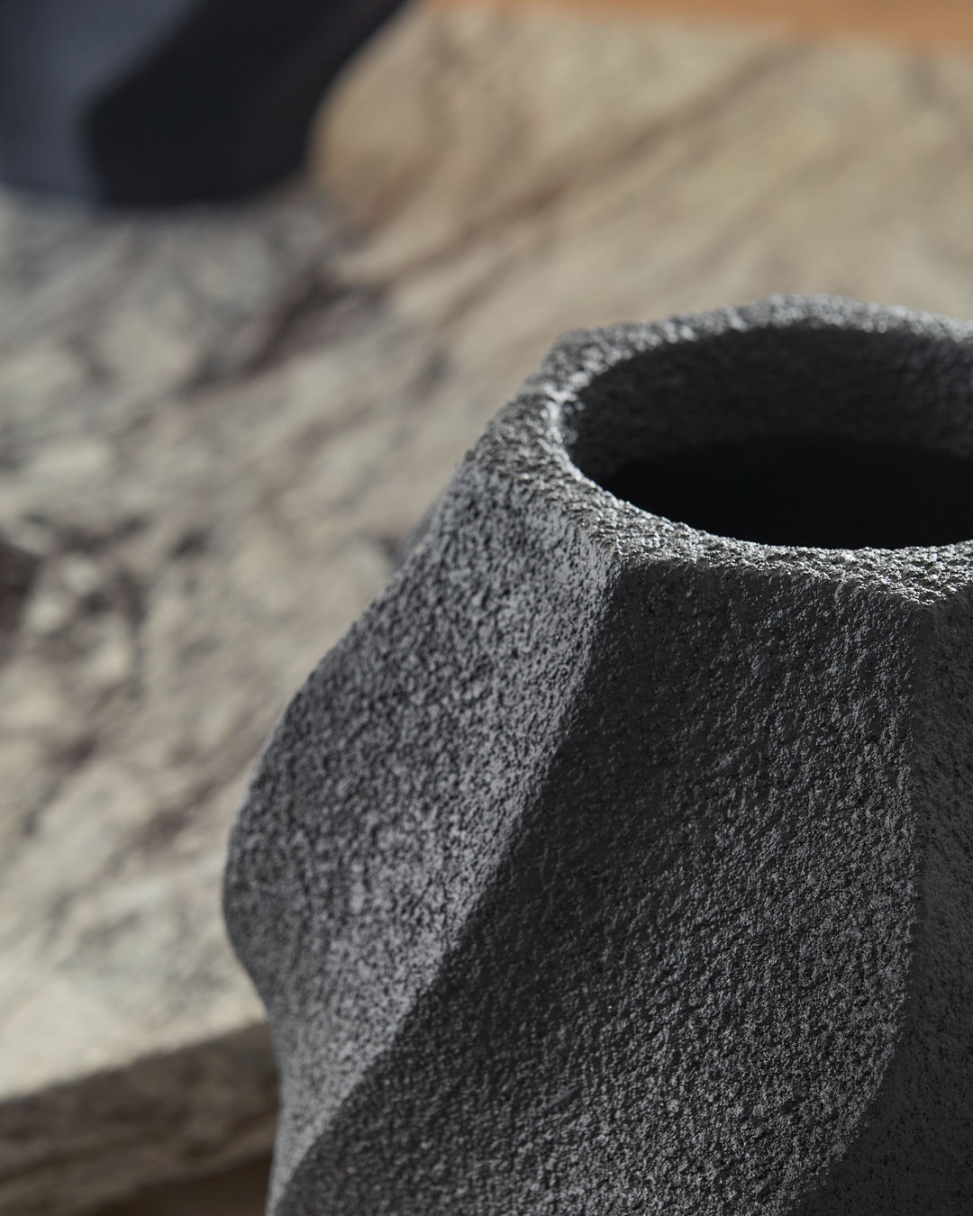 Judworth - Vase - 12" - Black by Ashley Furniture product image