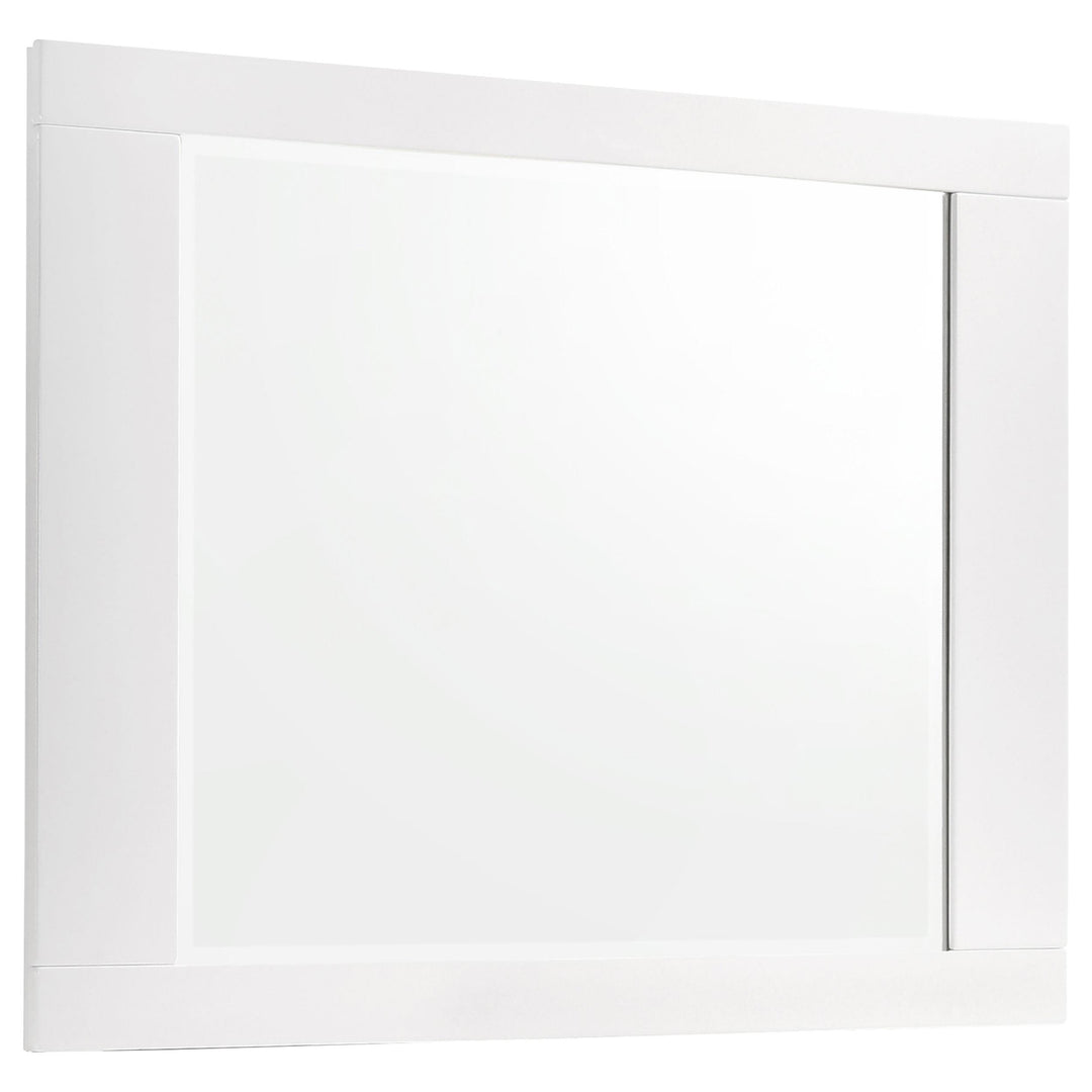 Coaster Furniture 224731KE-S5 Lucia 5-piece Eastern King Bedroom Set Beige and White