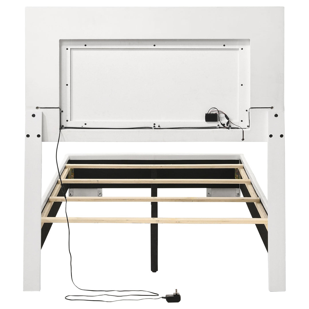 Coaster Furniture 224731KE-S5 Lucia 5-piece Eastern King Bedroom Set Beige and White