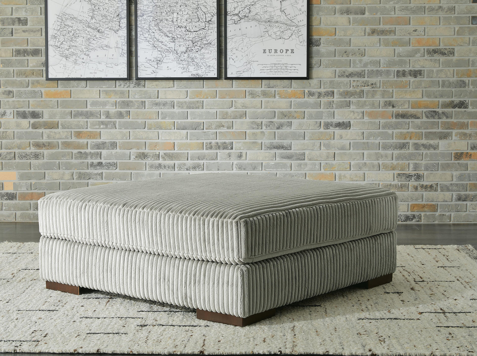 Lindyn Oversized Accent Ottoman - Pearl Silver (2)