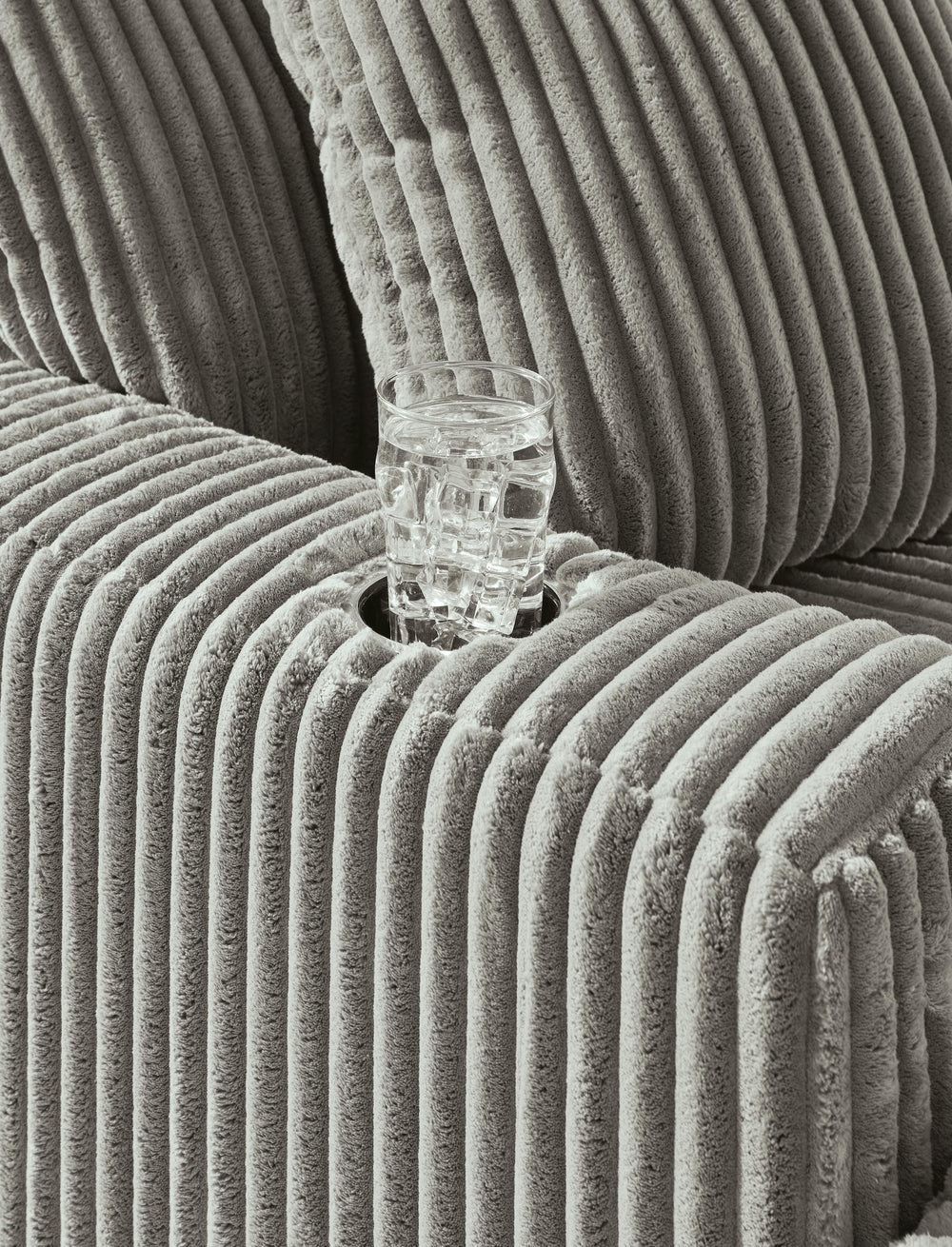 Lindyn Chaise - Pearl Silver (8)