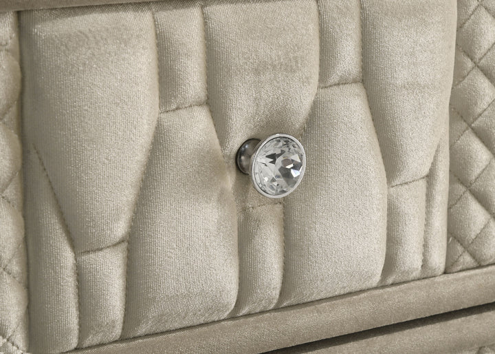 Lorient - 5-Drawer LED Chest Of Drawers - Ivory And Camel