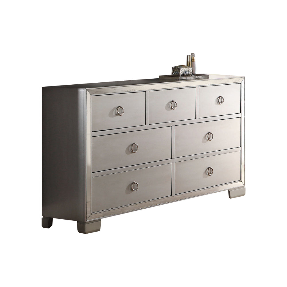 Voeville II Dresser in Platinum