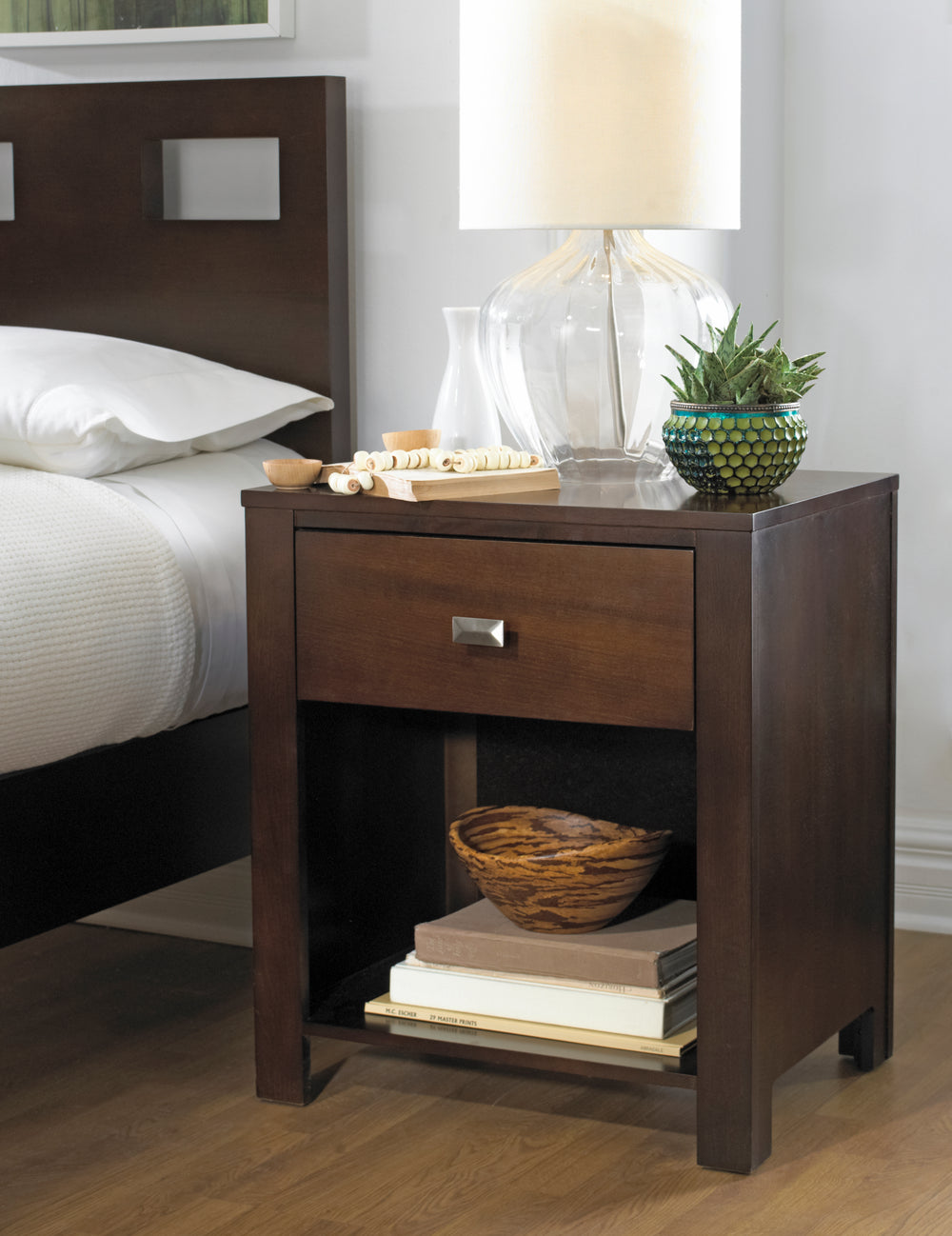 Modus Furniture Rv2681 Riva One Drawer Nightstand In Chocolate Brown