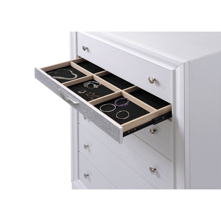 Naima Chest in White