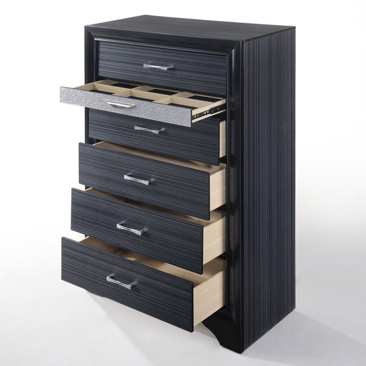 Naima Chest in Black