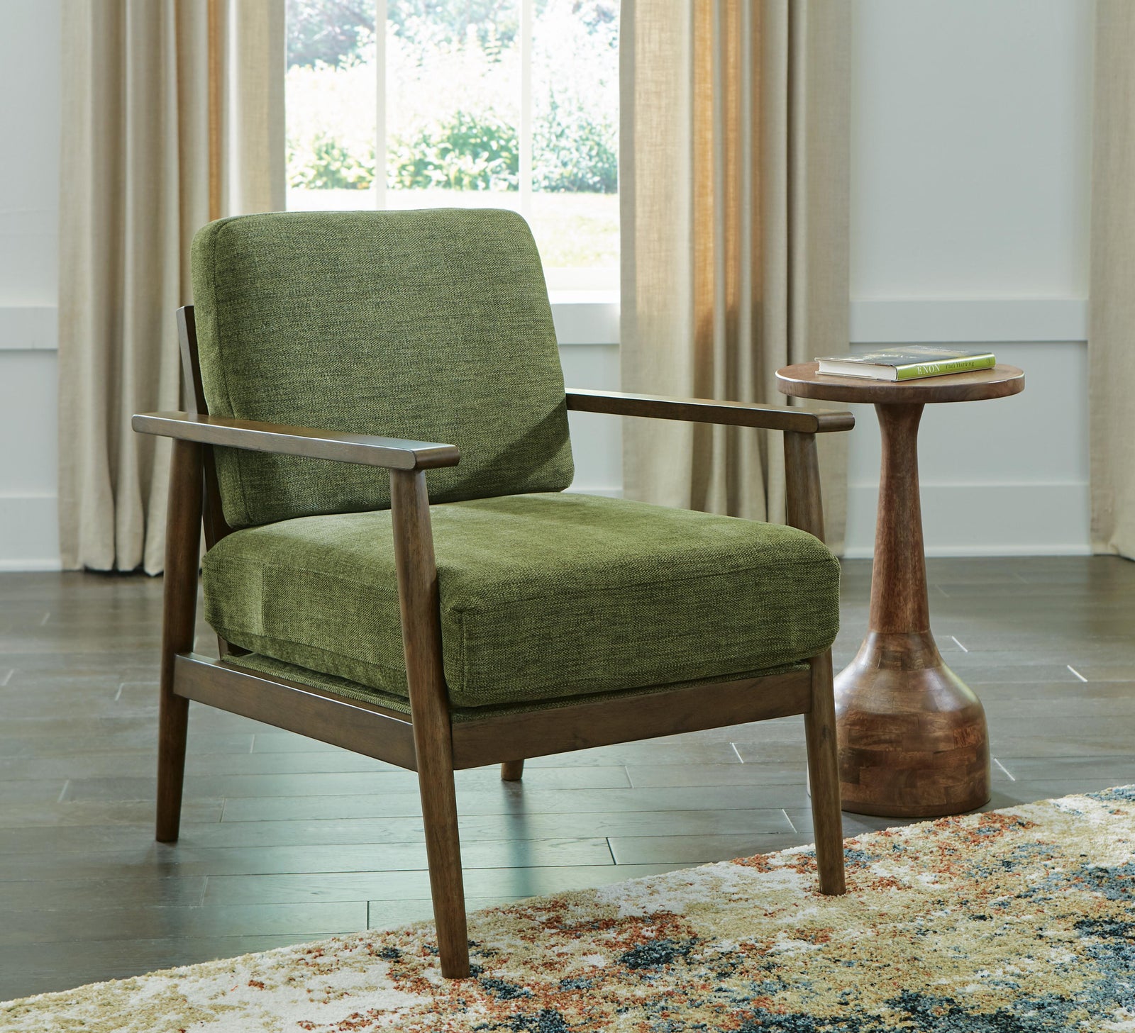 Bixler Showood Accent Chair - Green (2)