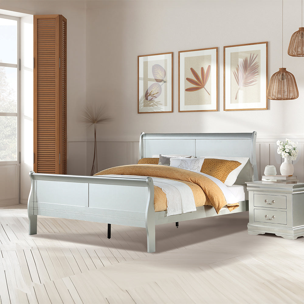 Louis Philippe EK Bed in Platinum