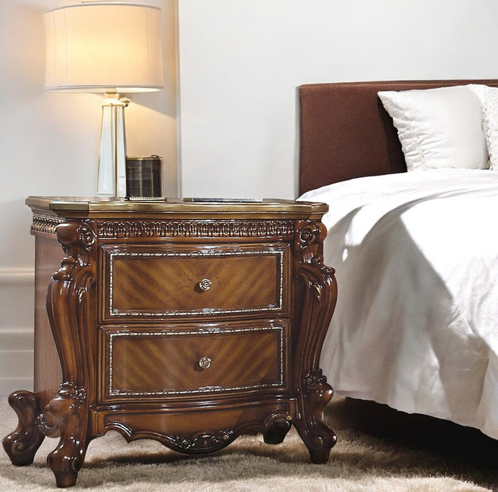 Picardy Nightstand in Honey Oak