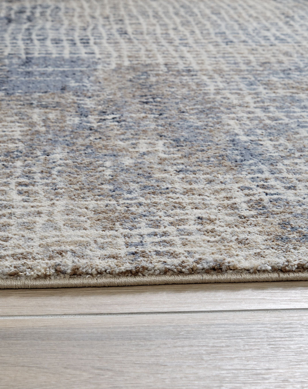 ashley-furniture-r406101-brookhall-area-rug
