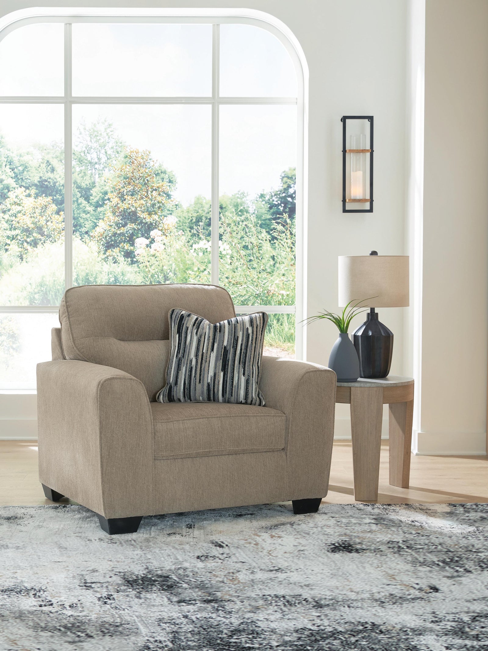 Olten Oversized Chair - Light Brown (2)