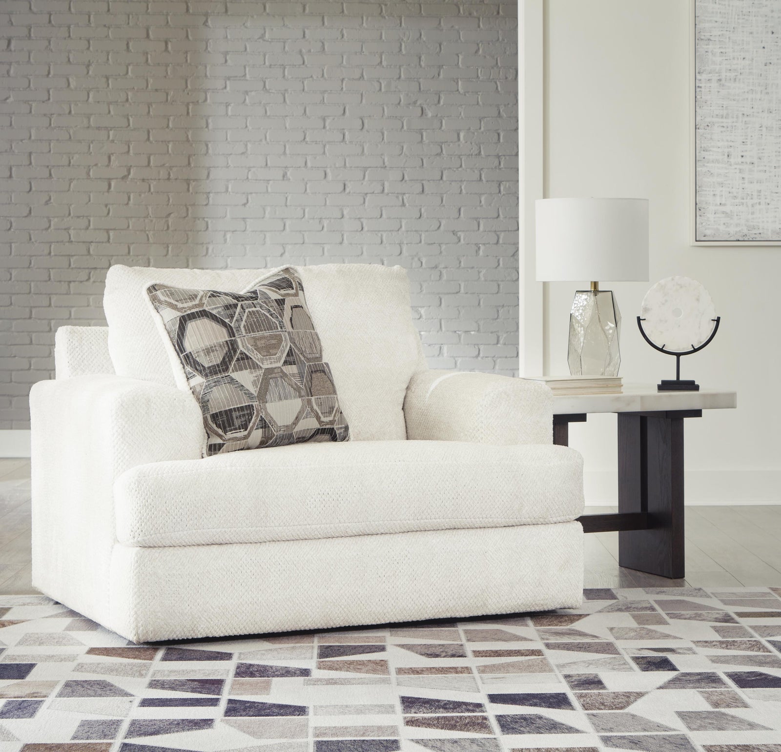 Karinne Oversized Chair - White (2)