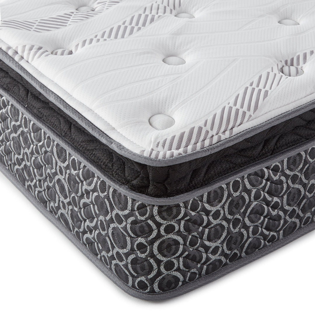 Hayes - Queen Pillow Top Memory Foam Hybrid Mattress - White