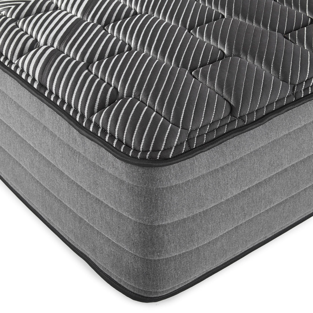 Montlake - Queen Cool Firm Memory Foam Hybrid Mattress - Black