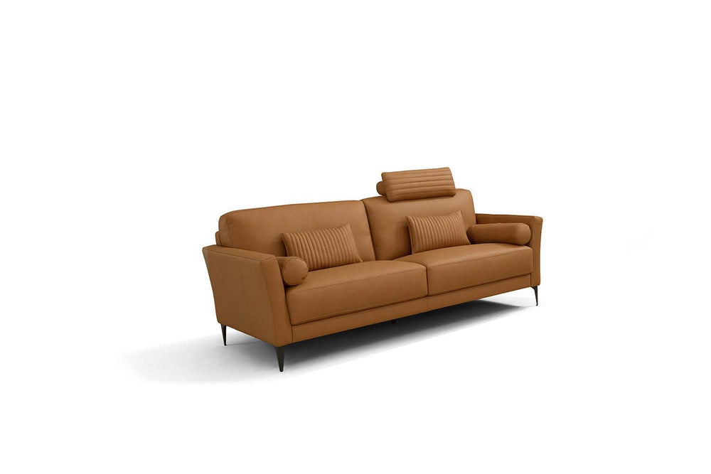 tussio-sofa-with-5-pillows-saddle-tan-leather