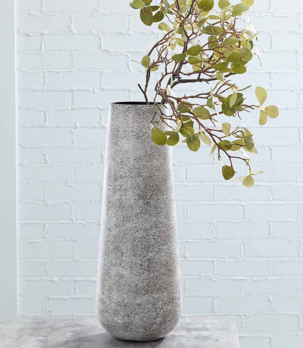 Fynn - Vase - Antique White