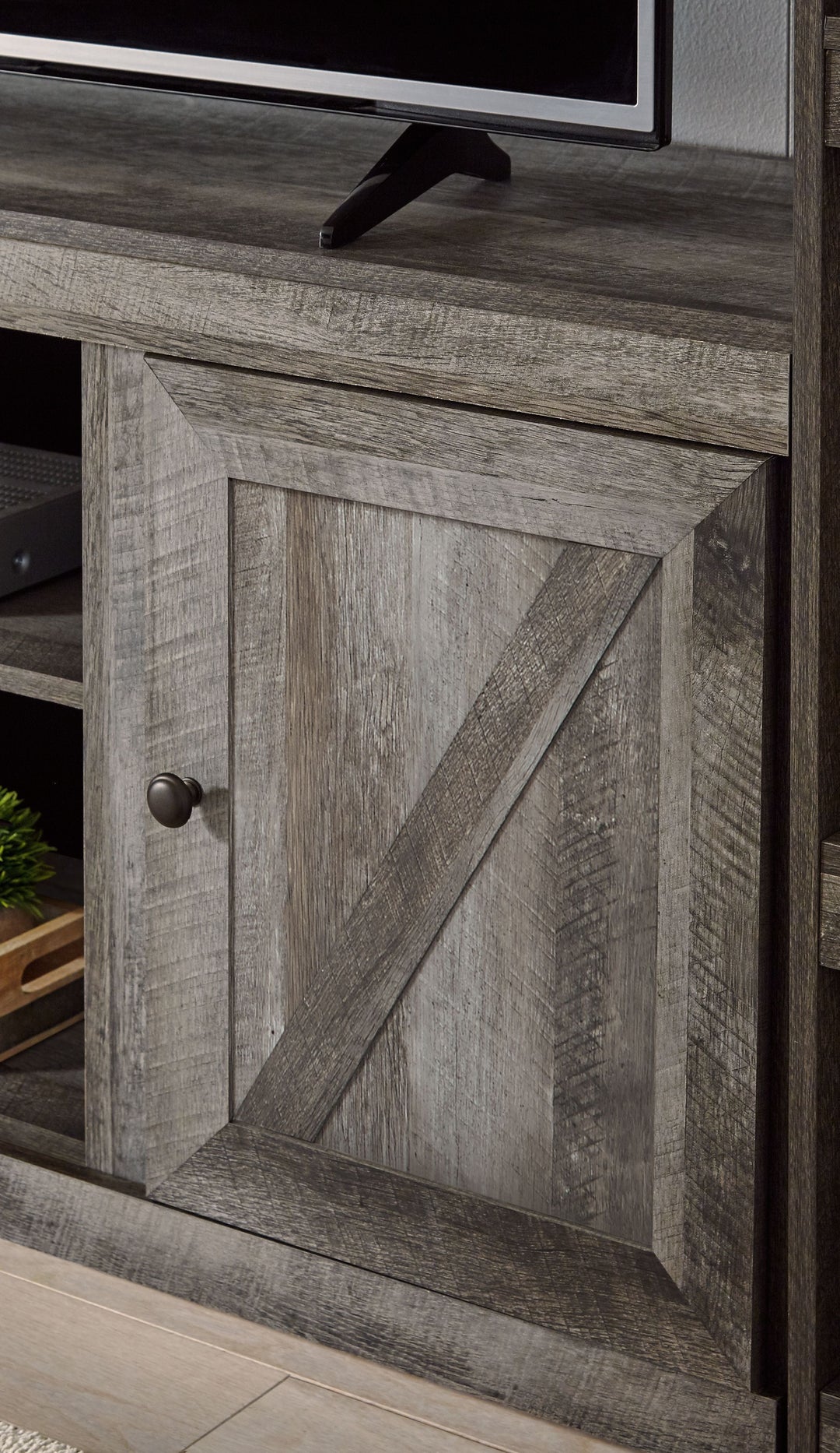 ashley-furniture-ew0440w6-wynnlow-entertainment-centers