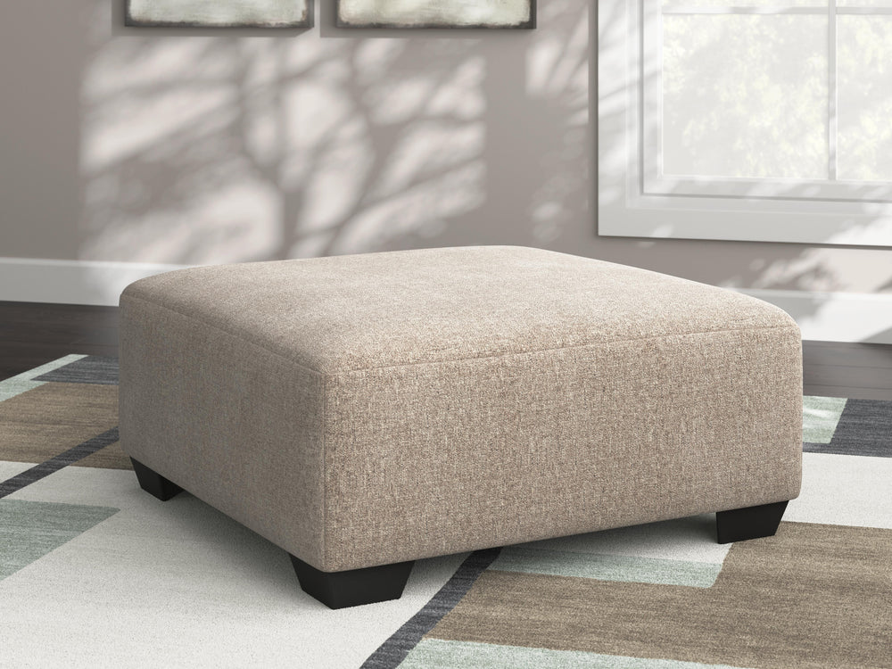 Newellen 3-Piece Sectional and Oversized Ottoman (10)