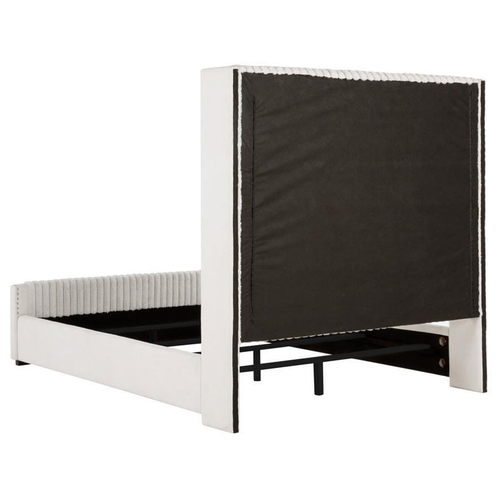 Natasha - Upholstered Queen Wingback Bed - Cream