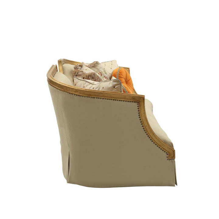 Daesha Sofa with 8 Pillows