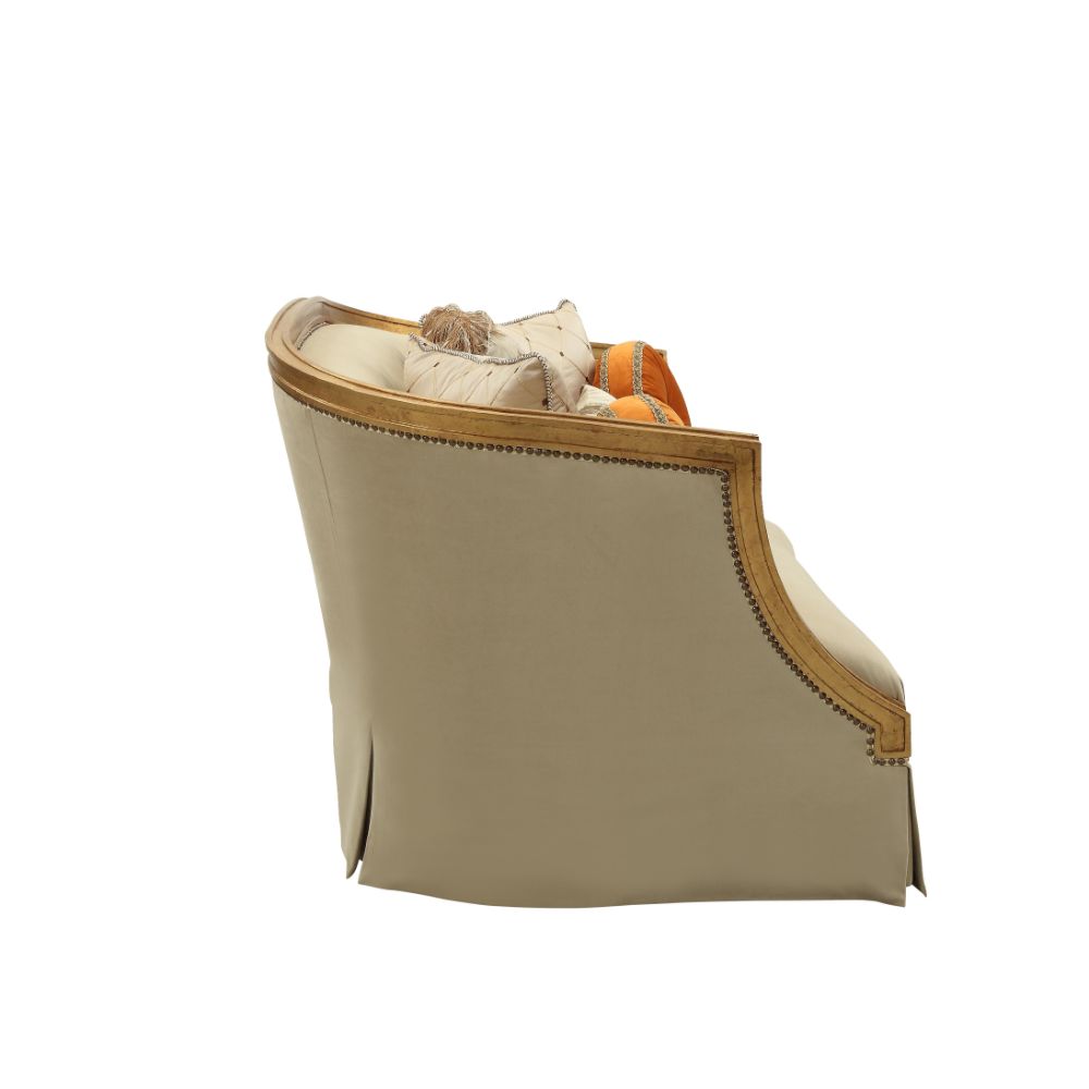 Daesha Loveseat with 5 Pillows