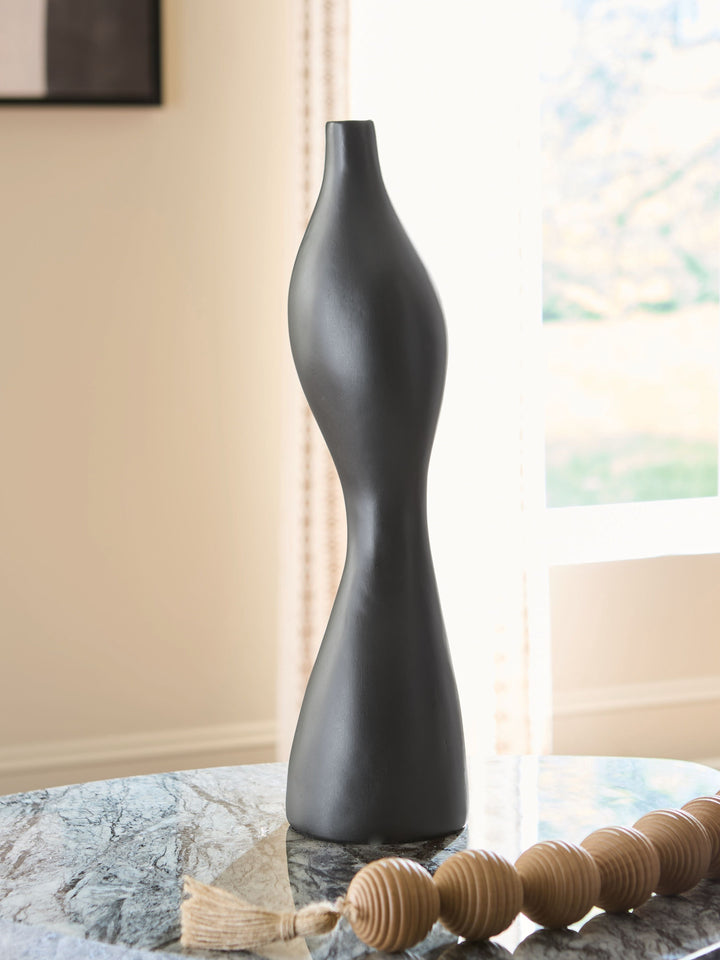 Judsen - Vase - 18" - Black by Ashley Furniture product image