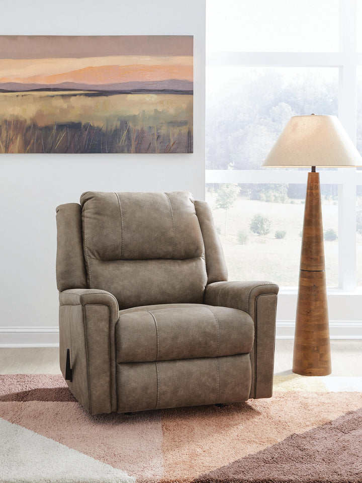 Lixtowel Recliner - Light Brown (2)