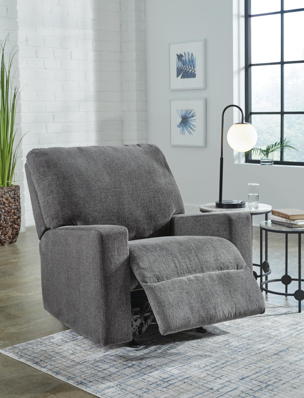 Rannis Recliner - Dark Gray (7)