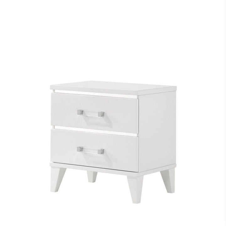Chelsie - Nightstand - White