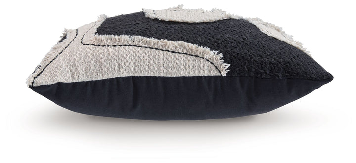 Veerbank - Pillow (Set of 4) - Black / Beige by Ashley Furniture product image