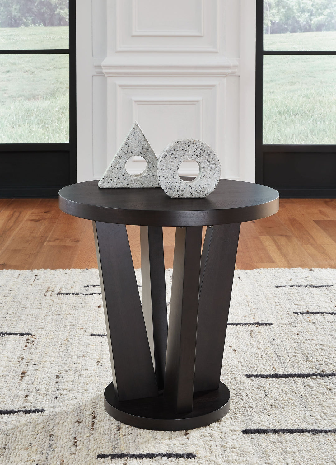 ashley-furniture-t458-6-chasinfield-end-table