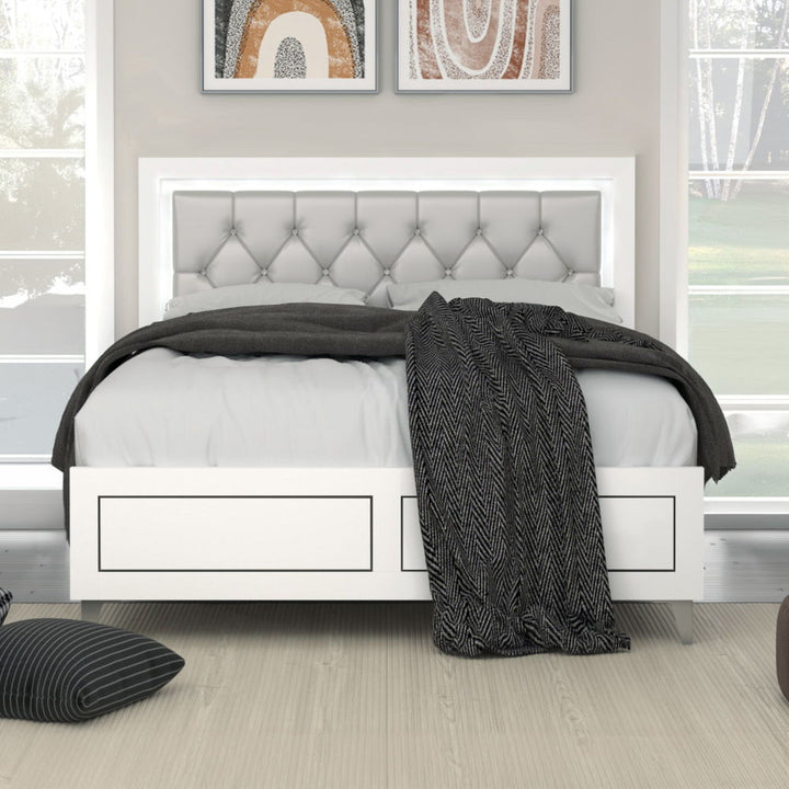 Casilda - Eastern King Bed With LED - Gray Synthetic Leather & White