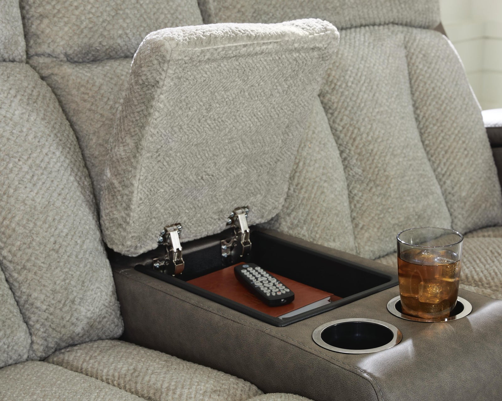 WhipLash Power Reclining Loveseat with Console - Dark Gray (6)