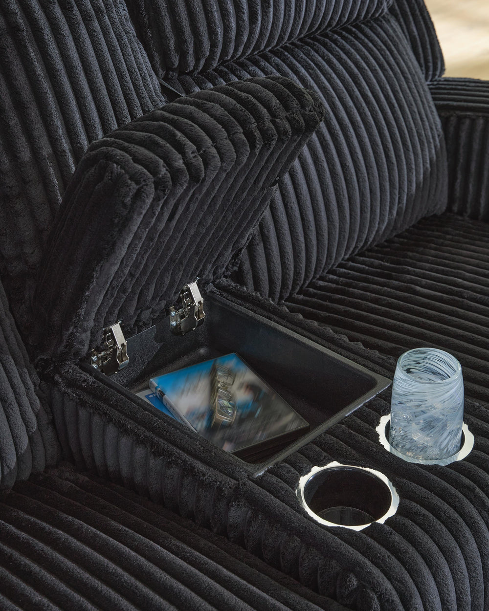 Forest Lake Power Reclining Loveseat with Console and Adjustable Headrest - Black (6)