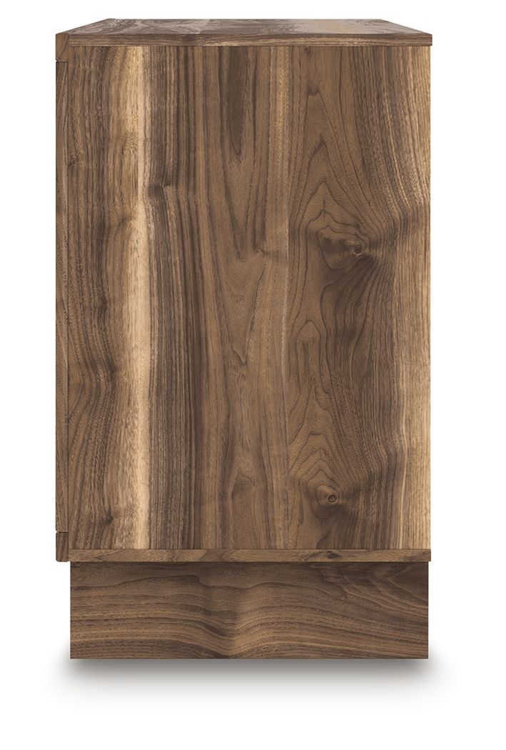 ashley-furniture-pcb3367-221-chirason-dresser