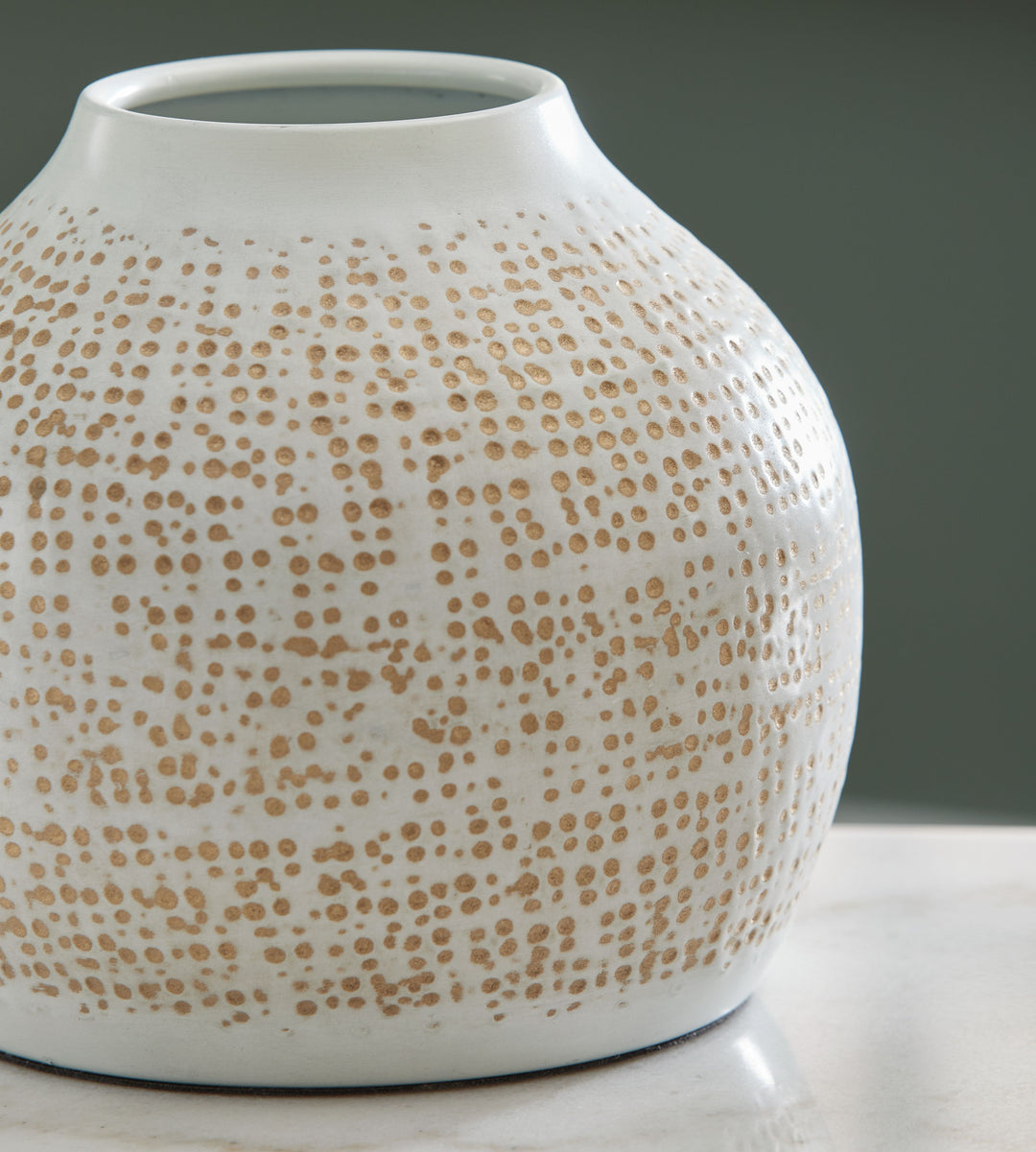 Vinburn - Accessory Set (Set of 5) - White / Gold Finish by Ashley Furniture product image