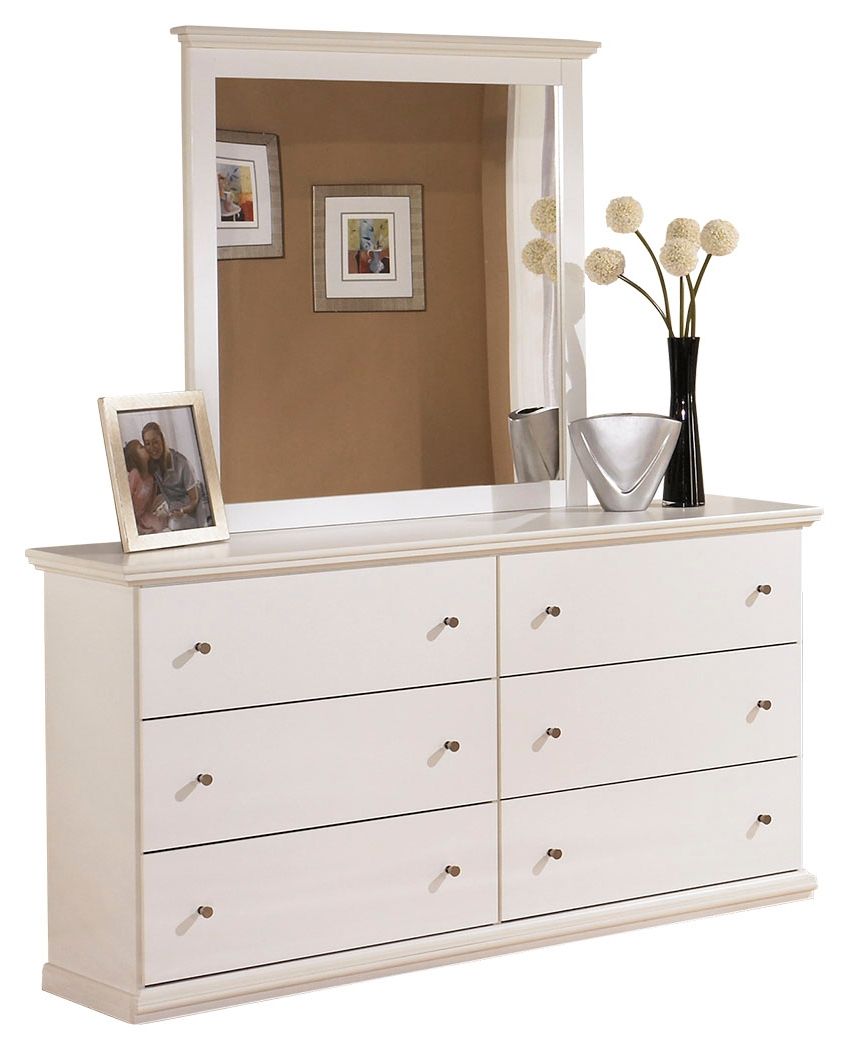 Bostwick Shoals - Six Drawer Dresser - White