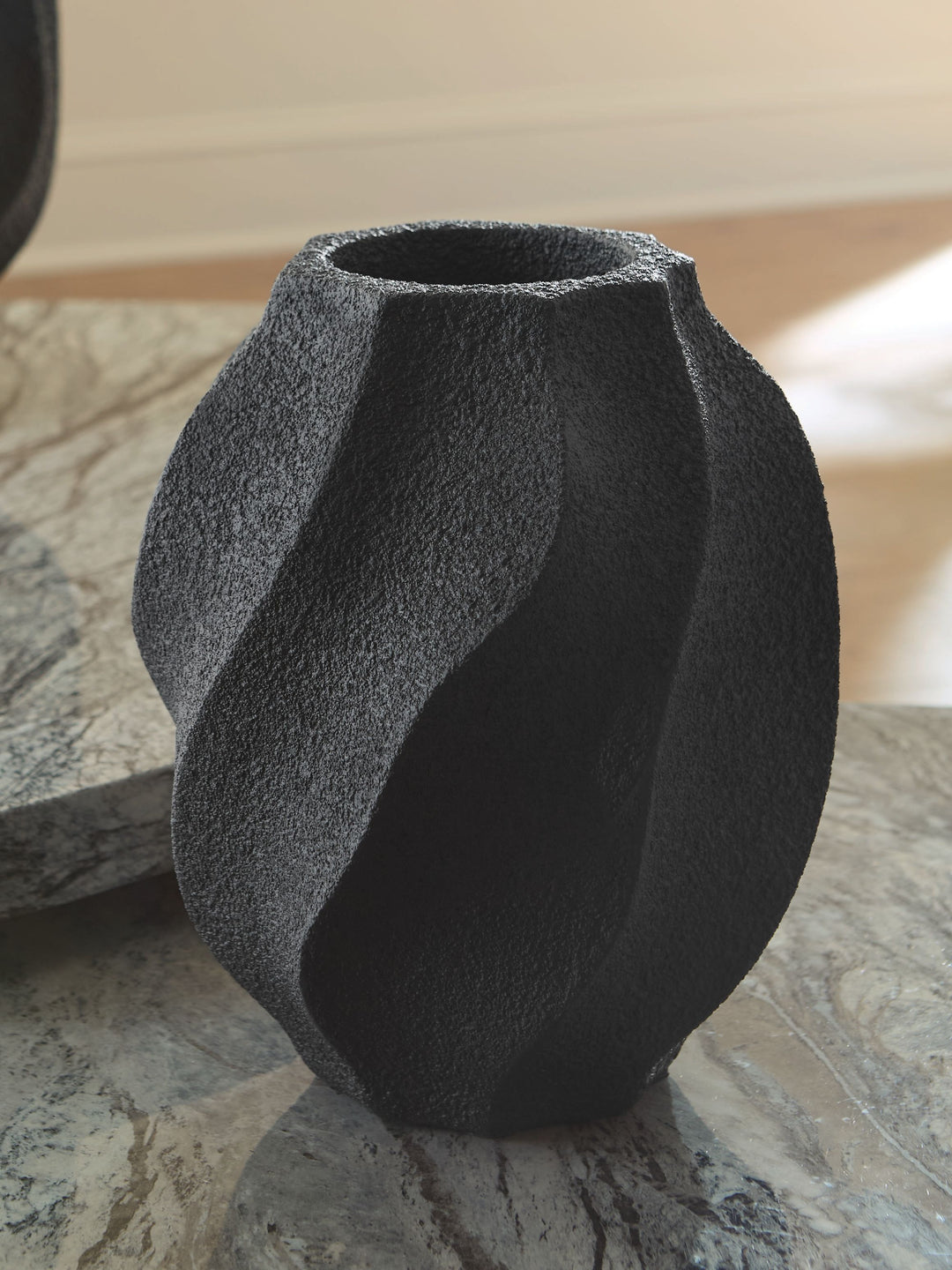 Judworth - Vase - 17' - Black by Ashley Furniture product image