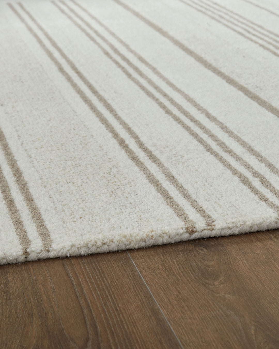 ashley-furniture-r407641-gadence-area-rug